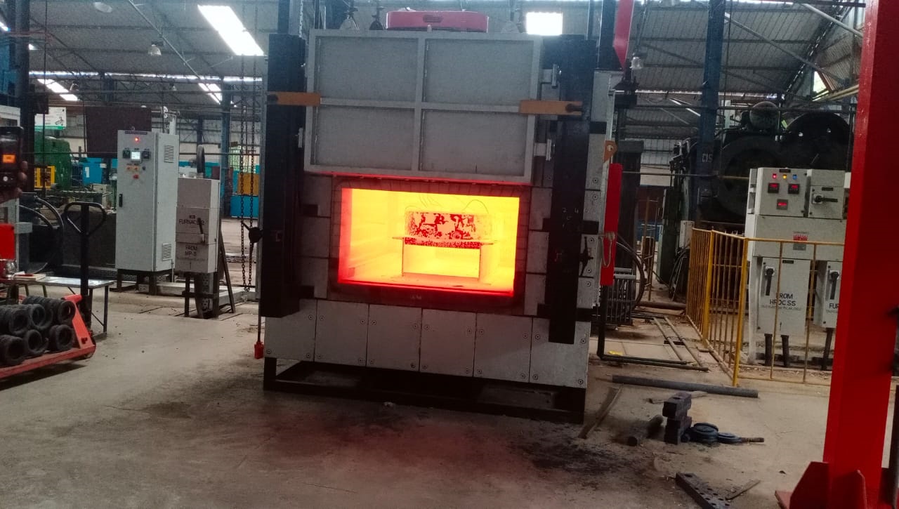 http://www.jrfurnace.net/wp-content/uploads/2022/02/High-Temperature-Heat-Treatment-Furnaces-for-Heavy-Electrical-Equipment-Industries-jr-furnace.jpeg